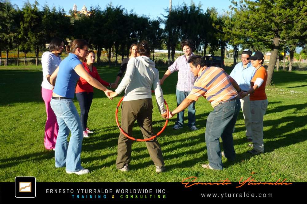 Outdoor Training Miami | Cuerdas bajas para mejorar la comunicación y cohesión del equipo