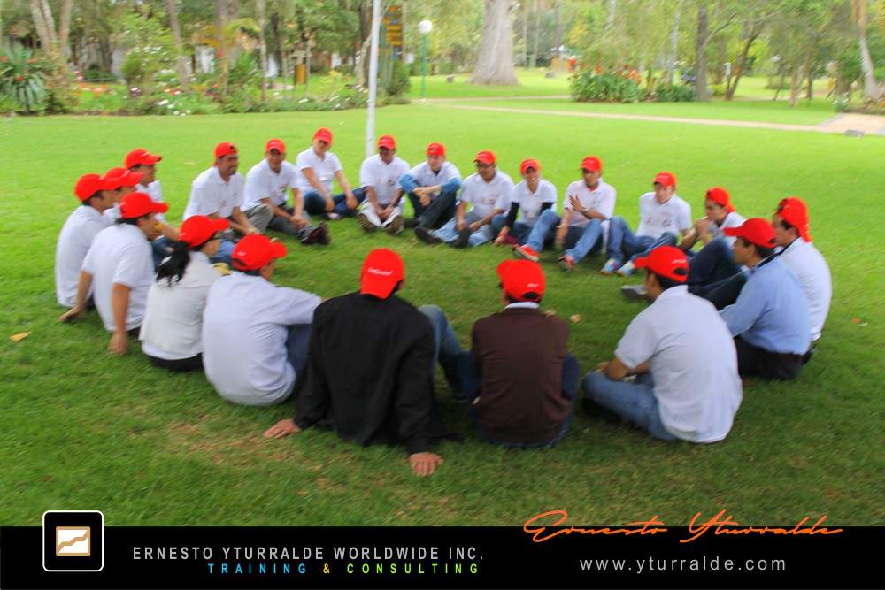 Outdoor Team Building Miami | Talleres para alinear objetivos individuales y metas compartidas