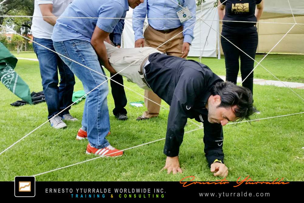 Miami Team Building LATAM | Taller de Trabajo en Equipo para Empresas