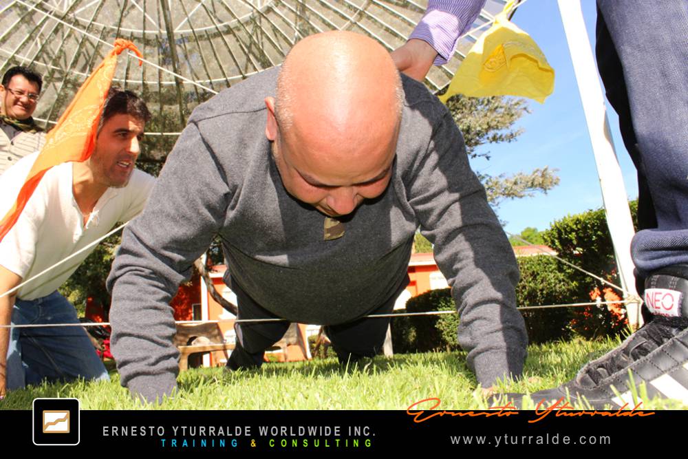 Miami Team Building LATAM | Taller de Trabajo en Equipo para Empresas